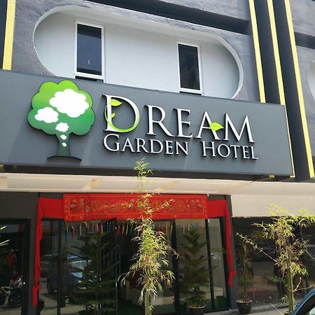 Dream Garden Hotel Klang Bagian luar foto